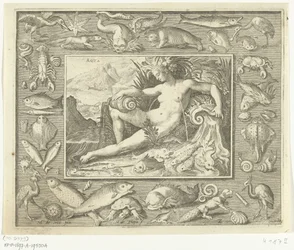 Élément eau comme femme près d