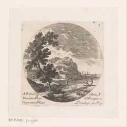 Ville fortifiée au bord de la mer