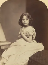 Cecily Hamilton, 1863-1867