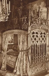 Château de Neuschwanstein du roi de Bavière, lit gothique de la chambre