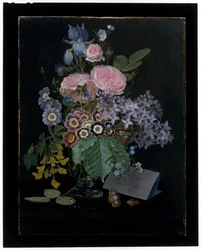 Nature morte de fleurs dans un vase en verre