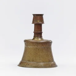 Un chandelier en laiton coulé ottoman précoce, Turquie, fin du 15ème siècle