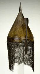 Casque, peut-être du 16ème siècle, modifié au 19ème siècle