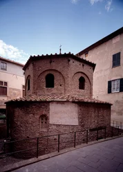 Architecture chrétienne primitive : baptistère