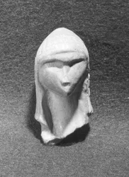 Tête de femme connue sous le nom de Vénus de Brassempouy, vers 21000 av. J.-C.
