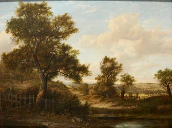 Figures sur un chemin boisé