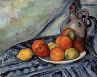 Fruits et une cruche sur une table