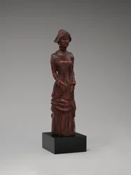 Femme se promenant