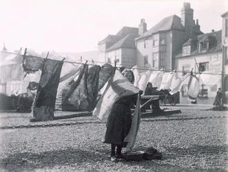 Étendre le linge, vieille ville de Hastings