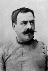 Arsène Vigeant (né en 1842), escrimeuse française photographiée par Paul Nadar entre 1880 et 1900, extrait de la collection Félix Potin, 500 célébrités contemporaines, Sport escrime France