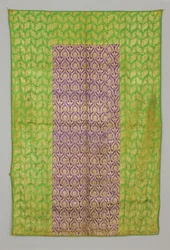 Couverture, or sur fond de satin