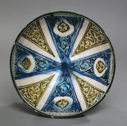 Plat, de Kashan, Iran, période seldjoukide, fin du 13ème siècle