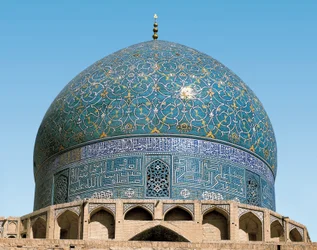 Architecture persane (séfévide) : le dôme de la Mosquée Royale (ou Masjid-i Shah) : détail des céramiques de l