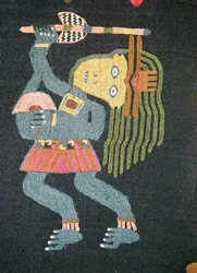 Danseur en laine tissée avec bâton, tribu Paracas