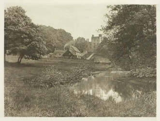Haddon Hall et Homestead, depuis la rivière