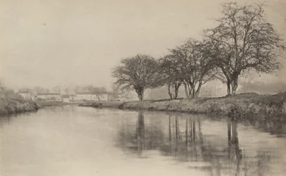 Le village au bord de la rivière