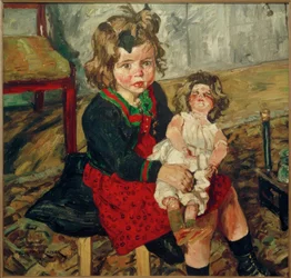Enfant avec poupée
