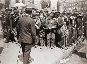 Manifestation des travailleurs, Paris, vers 1900