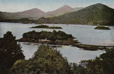 Irlande du Sud : Montagne de Sugar Loaf, Glengarriff, Comté de Cork (photo en couleur)