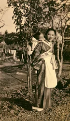 Mère japonaise et bébé