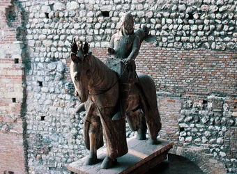 Statue équestre de Cangrande I della Scala, Castelvecchio, Vérone, Vénétie, Italie