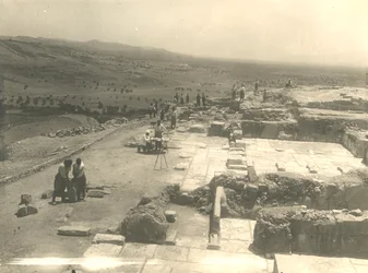 Vue des fouilles du palais de Phaistos, mission archéologique italienne dirigée par Luigi Pernier et Federico Halbherr, Crète, Grèce