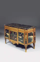 Commode Louis XVI à vantaux, laque fin XVIIe - début XVIIIe siècle (bronze doré, bois de tulipier et coromandel chinois)
