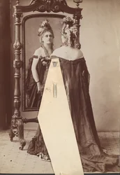 [Comtesse de Castiglione], 1895