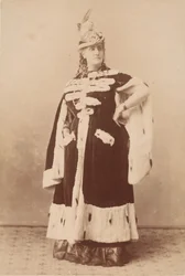 [La Comtesse en cape d