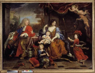 La famille de Louis de France (1661-1711) fils de Louis XIV (1638-1715), connu sous le nom de Grand Dauphin, en 1687. Il était représenté avec sa femme Marie Anne Christine de Bavière et leurs enfants Louis, Philippe (qui devint Philippe V d