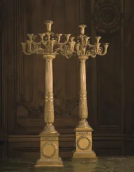 Paire de candélabres Empire en bronze doré à douze branches, début du 19e siècle (bronze doré)