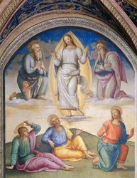 La transfiguration : Christ vêtu de blanc entouré de Moïse et Élie, en bas les apôtres Jean, Pierre et Jacques