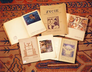 Collection de magazines littéraires produits en Pologne vers 1900