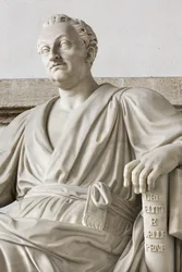 Statue de Cesare Beccaria