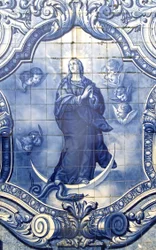 (détail) panneau décoratif montrant la Vierge Marie écrasant le Serpent, Lamego, Portugal. 1738