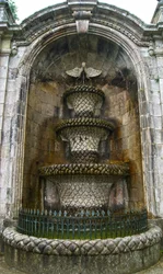 Fontaine du Pélican, Santuário de Nossa Senhora dos Remédios, Lamego, Portugal 1738