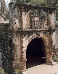Vue de la porte de la forteresse Fortaleza