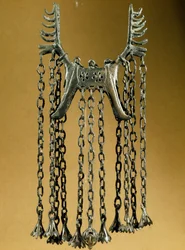 Préhistoire : pendentif en forme d