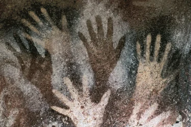 Art rupestre de la Préhistoire : grotte avec trace de mains. Période néolithique, Grotte des Mains. Argentine, Santa Cruz