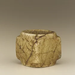 Cylindre creux carré du type tsung