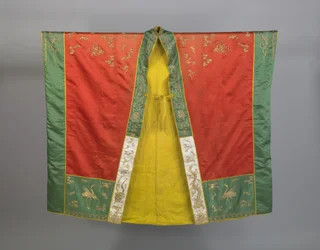 Vêtement ou "robe de descente" pour un prêtre taoïste du premier degré, fin du XIXe siècle (soie brodée avec des fils de soie et des fils métalliques)