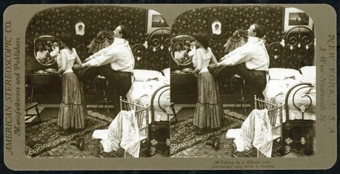 Carte stéréoscopique représentant une femme serrée dans un corset, publiée par l