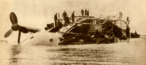 Perte du H.M.S. Gladiator, 1908, 1933