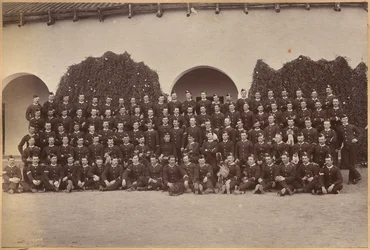 B. c/o régiment du Devonshire, Jhansi (recto)