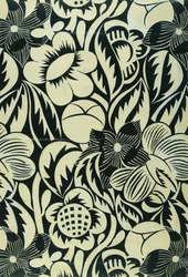 Black and White Flowers; Les Fleurs Noires et Blanches