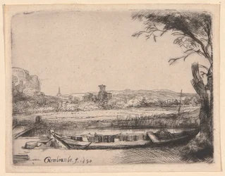 Canal avec un grand bateau et un pont