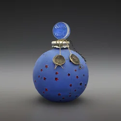 Dans la Nuit, bouteille conçue en 1924, fabriquée c.1930