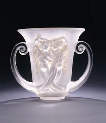Nadica; un vase en verre moulé très rare représentant deux sirènes, c.1930s