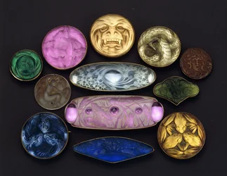 Divers objets en verre
