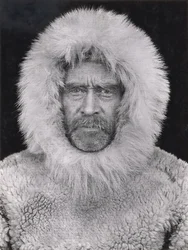 Autoportrait, Cape Sheridan, Canada